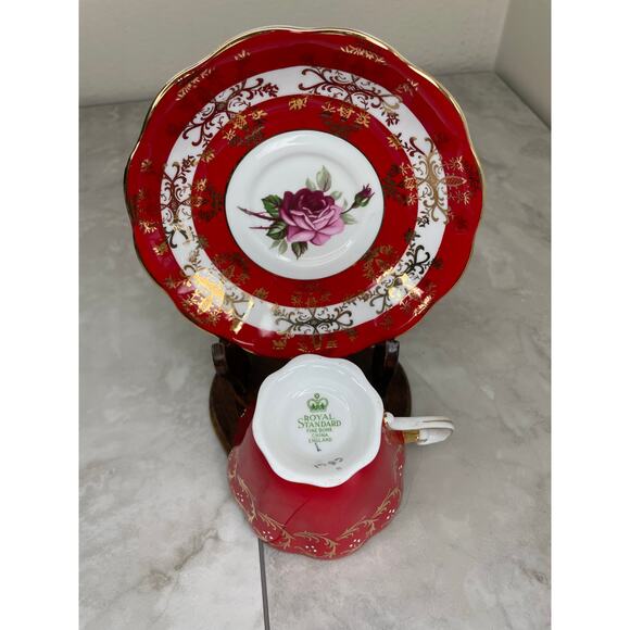 Royal Standard Fine Bone China Teacup and Saucer Red, Gold & White - Picture 1 of 10